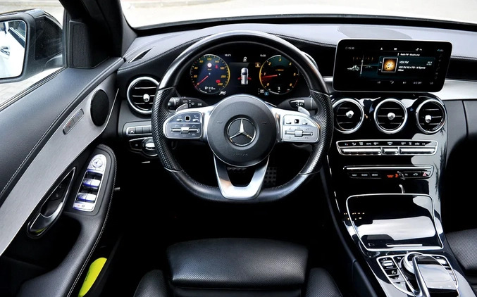 Mercedes-Benz Klasa C cena 134900 przebieg: 140000, rok produkcji 2019 z Krynki małe 742